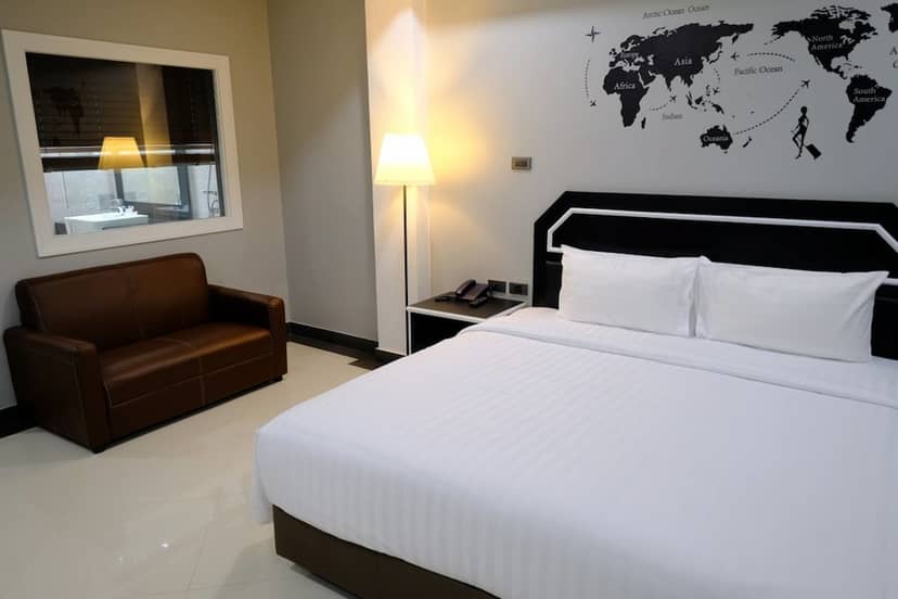 The Tung — hotel room