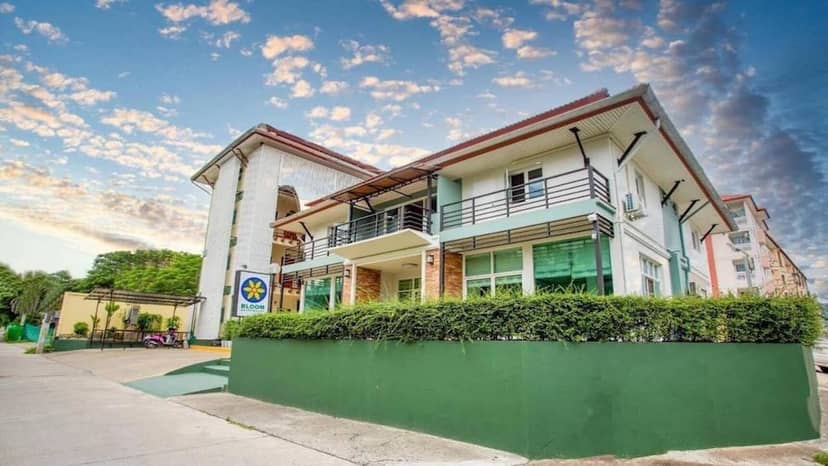 Bloom Guesthouse — building