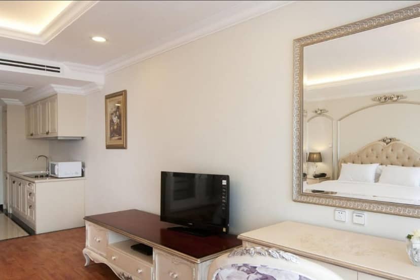 LK Noble Suite — hotel room