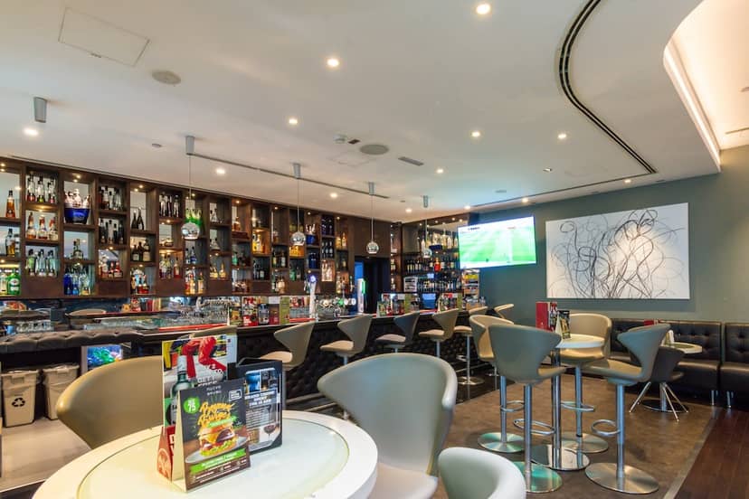 Premier Inn Abu Dhabi Airport (Business Park)