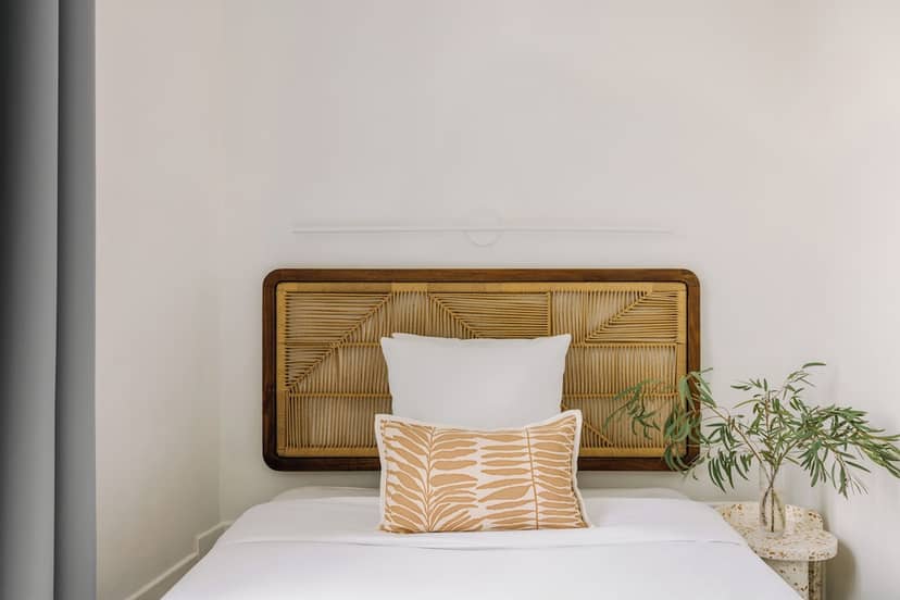 Crisol Lumière — hotel room