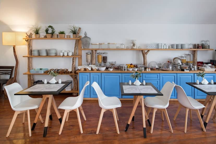Meltemi Suites — dining
