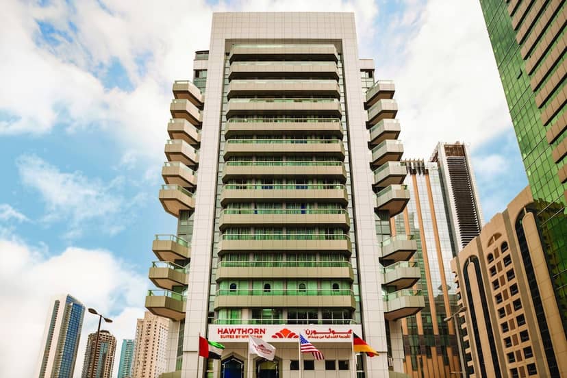 Hawthorn Suites by Wyndham Abu Dhabi City Centre — building