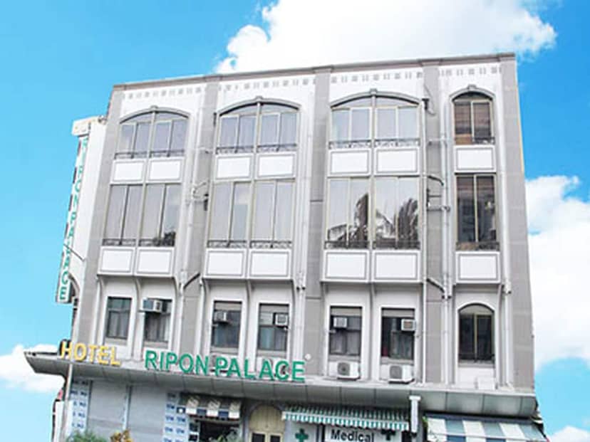 Hotel Ripon Palace — building
