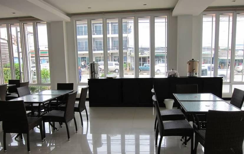The White Pearl Hotel — dining