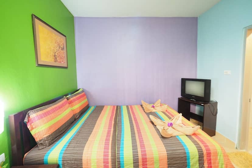 Popeye Guesthouse — hotel room