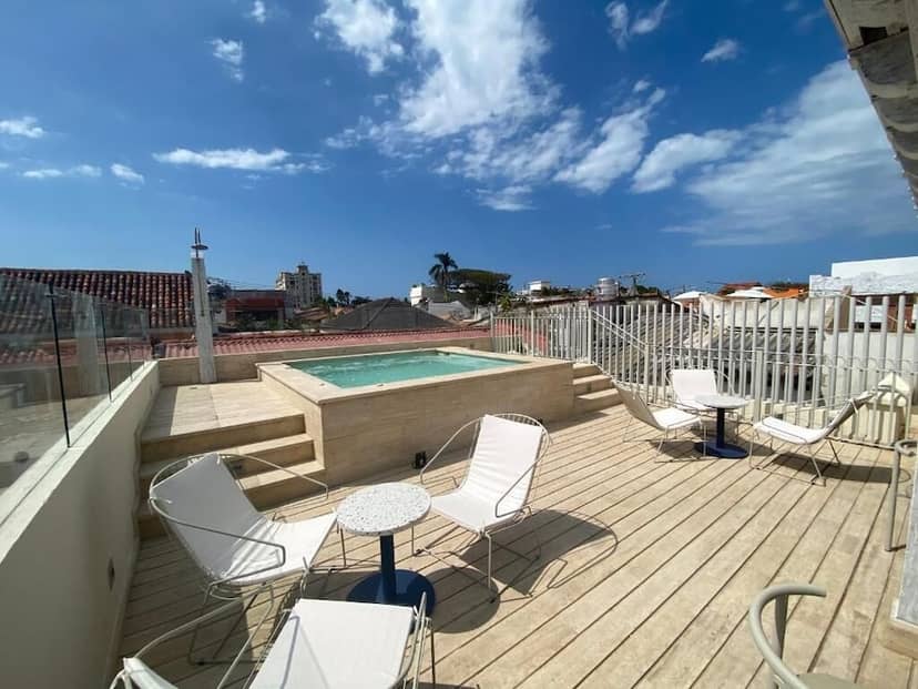 B HAUS HOTEL BOUTIQUE — roof