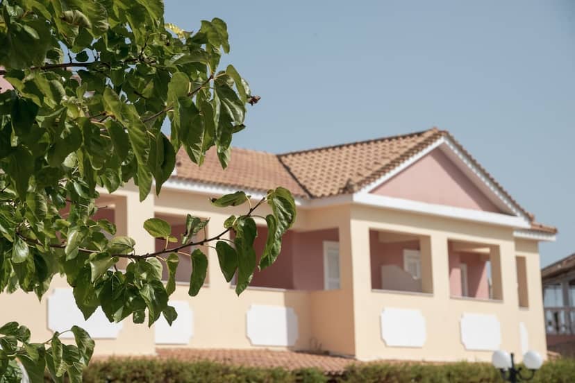 Ecoresort Zefyros — building