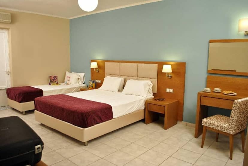 Hotel Plessas Palace