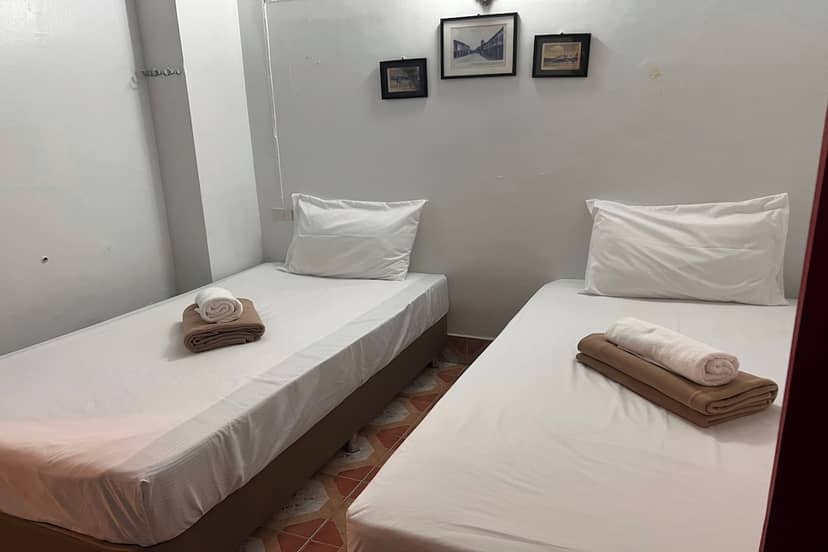 Phuket Old Town Hostel — bedroom