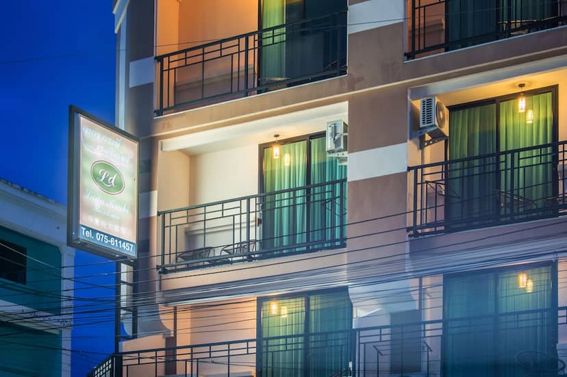 Lada Krabi Residence — building