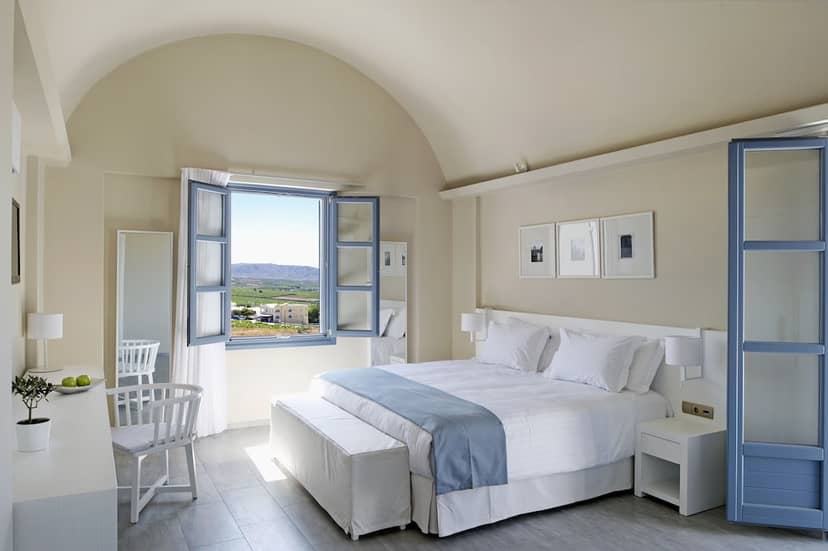 Acroterra Rosa Luxury Suites & Spa