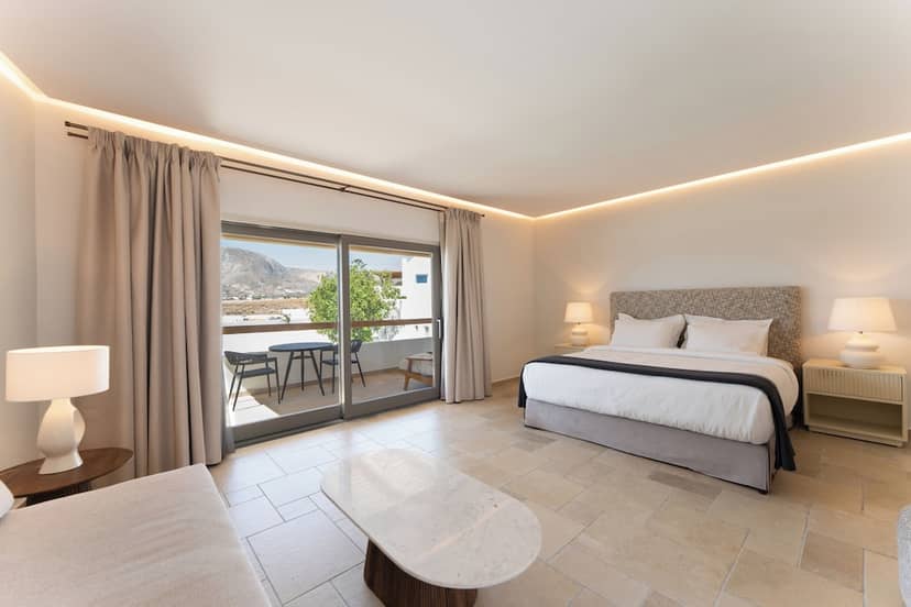 Amaria Beach Resort — hotel room