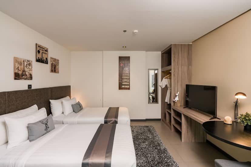 SureStay Plus by Best Western T Pattaya — hotel room