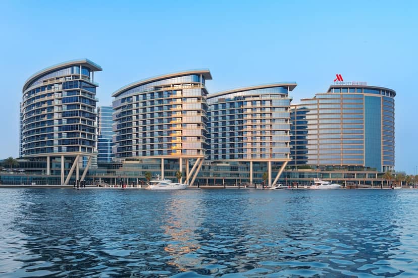 Marriott Marquis Dubai Creek — building